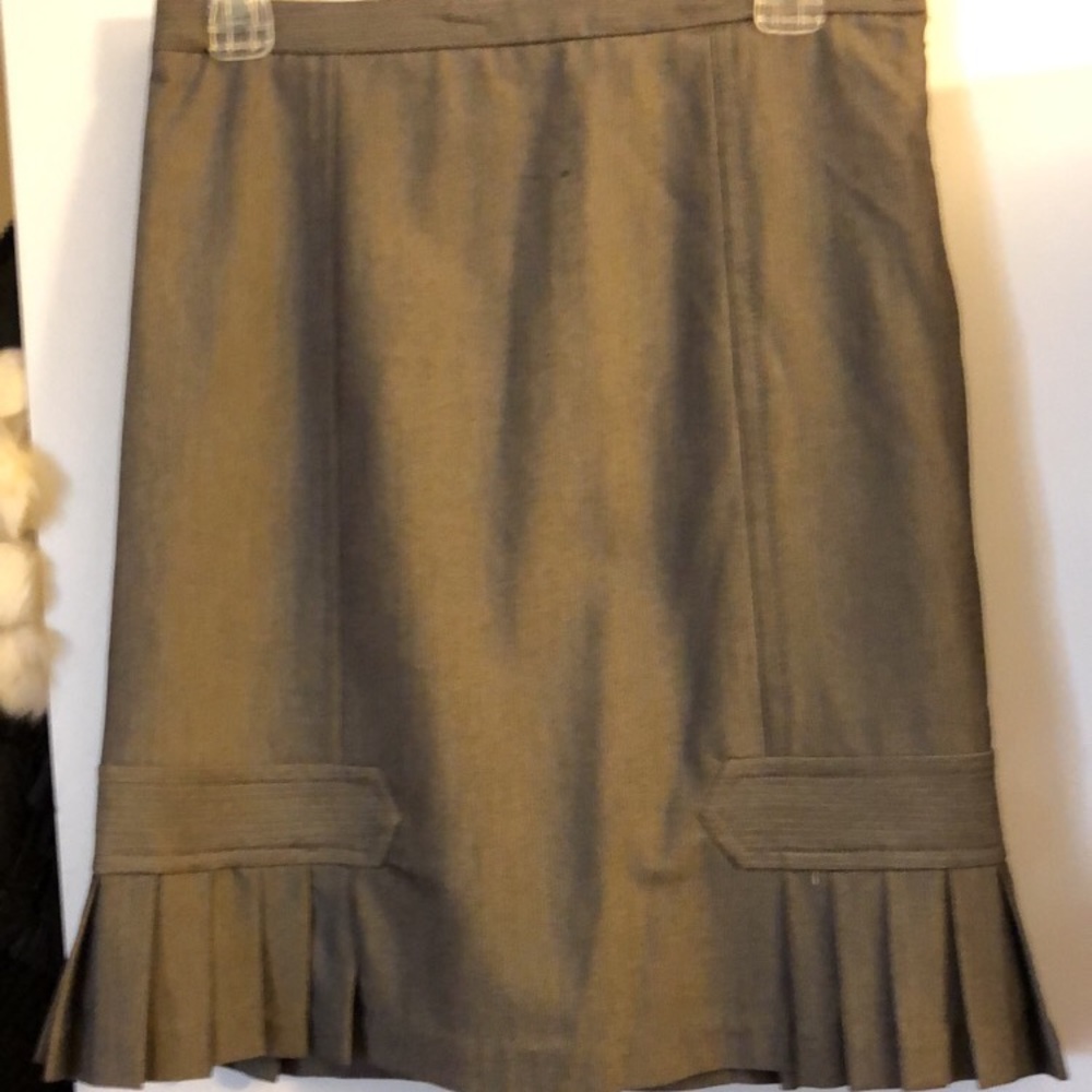 Cute tan tweed skirt